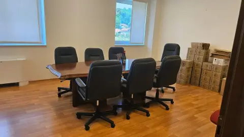 Transeuro Adria — sala za sastanke s uredskim stolicama
